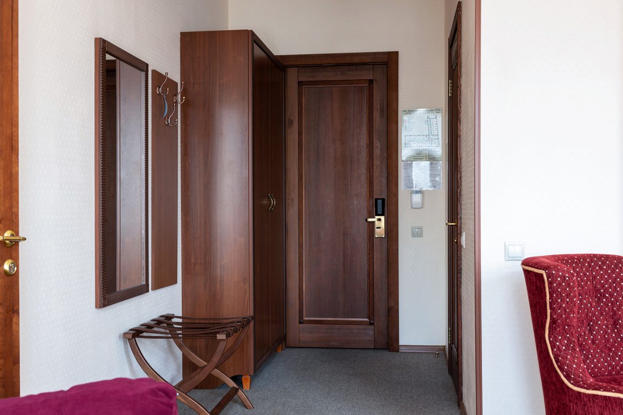 Люкс (С джакузи), Гостиница Дон Кихот