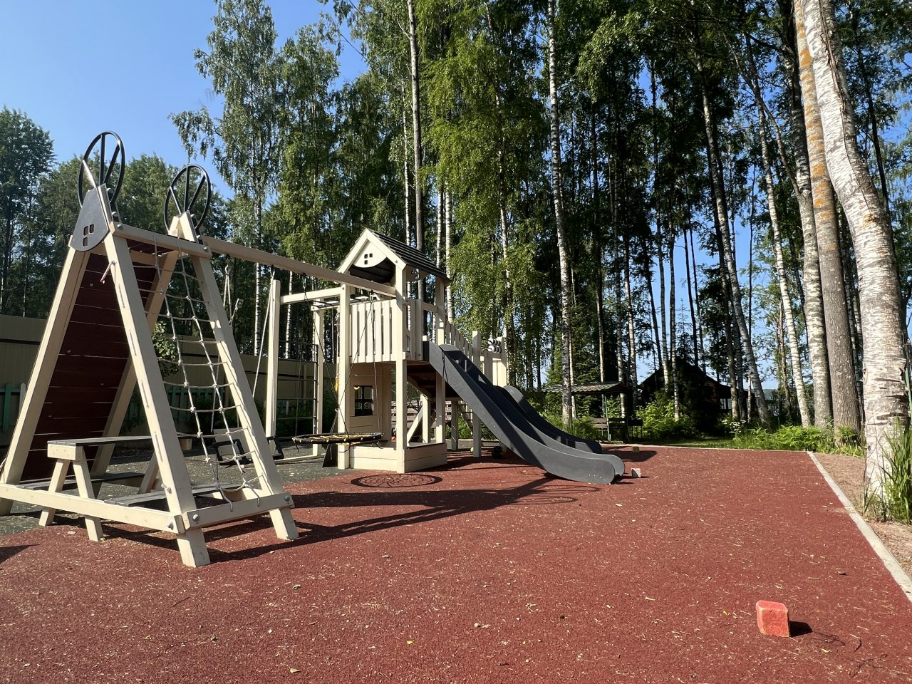 Детская площадка, База отдыха Александровская