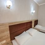 Трёхместный и более, Гостевой дом ГАЛИНИ