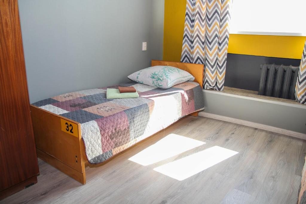 Двухместный (Кровать в общем 2-местном номере для мужчин и женщин) хостела Паркинг, Северодвинск