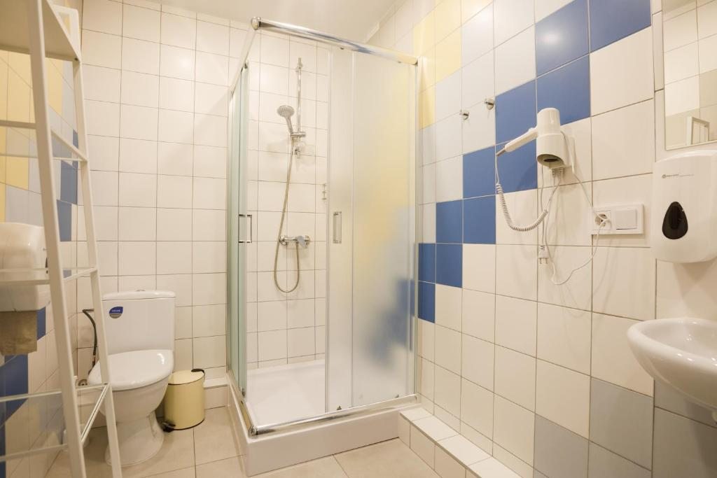 Двухместный (С 1 кроватью и общей ванной комнатой), Хостел BED IDEA