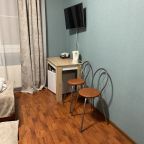 Стандарт с личной  внешней ванной комнатой (рядом с номером)