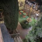 Зона отдыха у фонтанчика