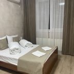 Семейный двухкомнатный номер с отдельным входом и кухней