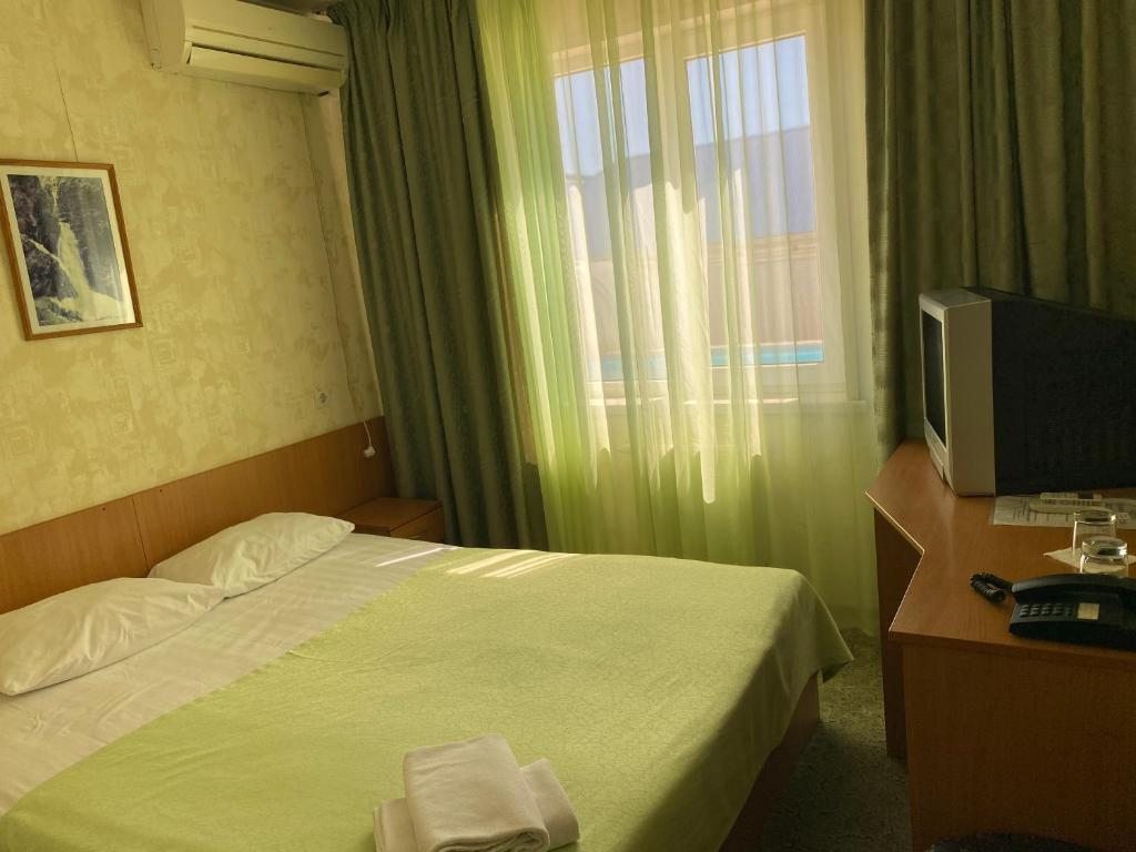 Двухместный (Бюджетный двухместный номер с 1 кроватью или 2 отдельными кроватями) отеля VITA-Nebug, Небуг