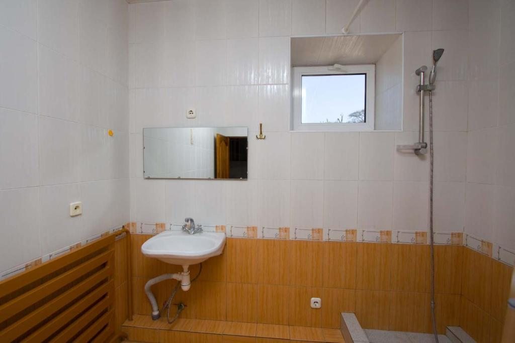 Четырехместный (Четырехместный номер с общей ванной комнатой), Гостевой дом на Кати Соловьяновой 95