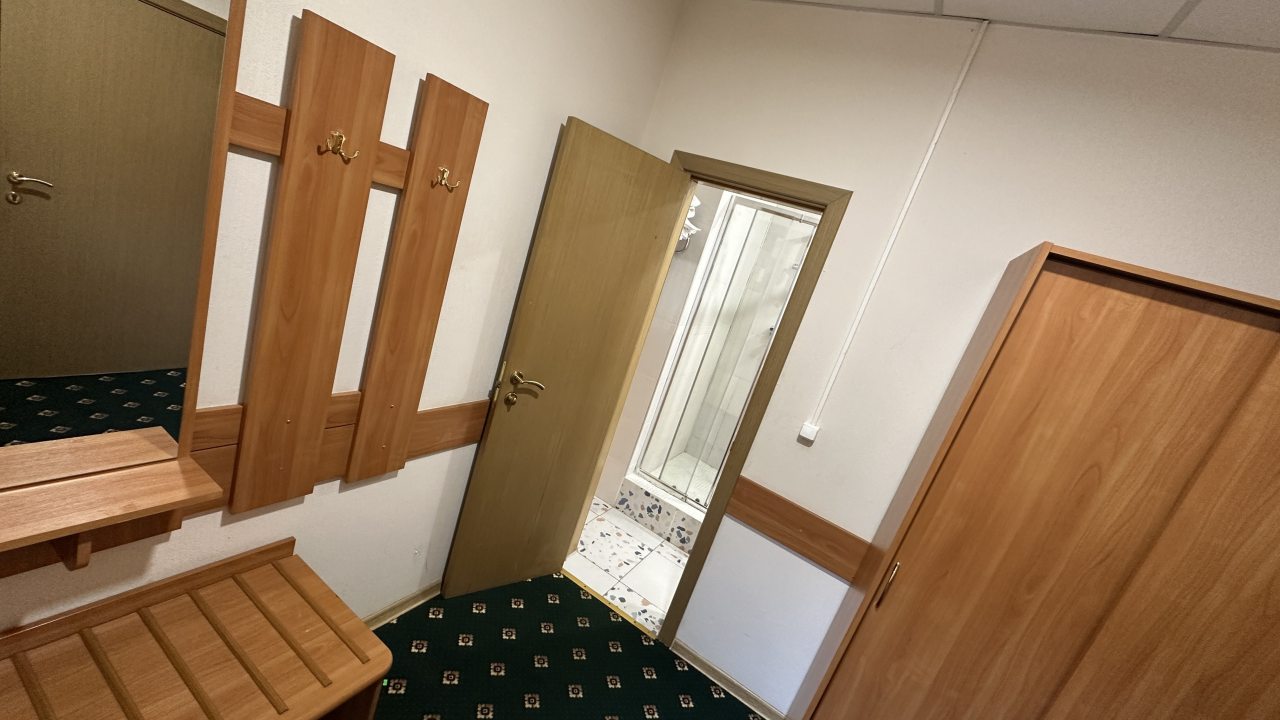 Комфортный номер со всем необходимым.