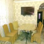 Апартаменты (Апартаменты с 3 спальнями), Гостевой дом Уютный домик