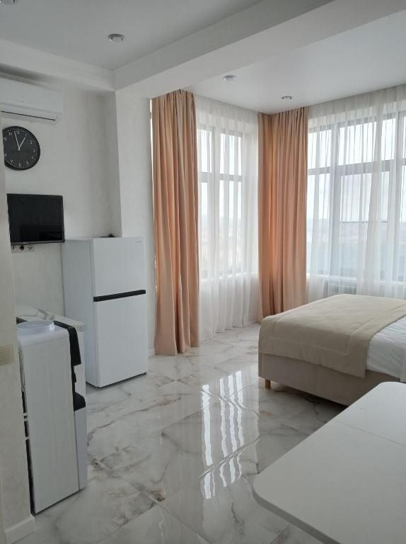 Двухместный (Двухместный номер с 1 кроватью и балконом, вид на море), Гостевой дом Мамик House