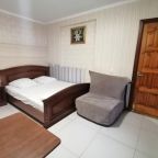 Трехместный (Трехместный номер с основными удобствами), Гостевой дом Эмилия на Православной