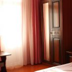 Трехместный (Трехместный номер с балконом), Гостевой дом Эмилия на Православной