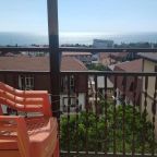 Трехместный (Трехместный номер с балконом), Гостевой дом Эмилия на Православной