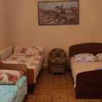 Четырехместный (Классический четырехместный номер), Гостевой дом Томарада