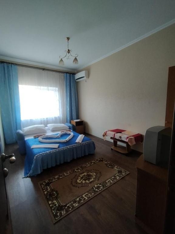 Двухместный (Бюджетный двухместный номер с 1 кроватью) гостевого дома Фольклор, Анапа