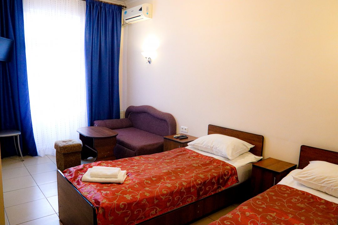 Двухместный (Стандарт улучшенный с 2-мя раздельными кроватями) отеля Cyprus, Геленджик