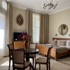 Люкс (С балконом), Отель Усадьба Адмирала Лазарева