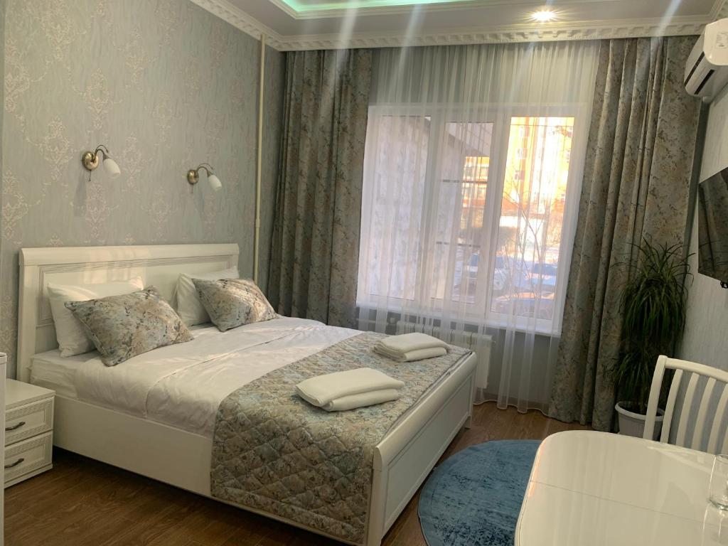 Двухместный (Улучшенный двухместный номер с 1 кроватью) отеля Лилия, Москва