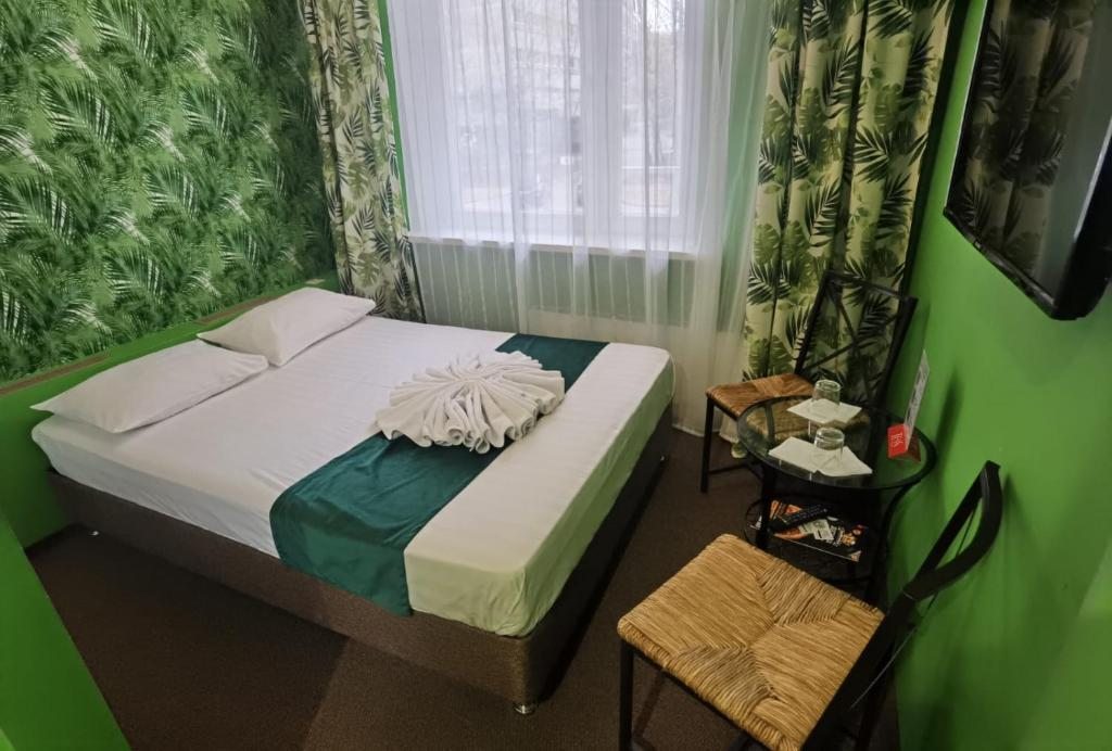 Двухместный (Стандартный номер с кроватью размера «king-size») отеля СОВА, Москва