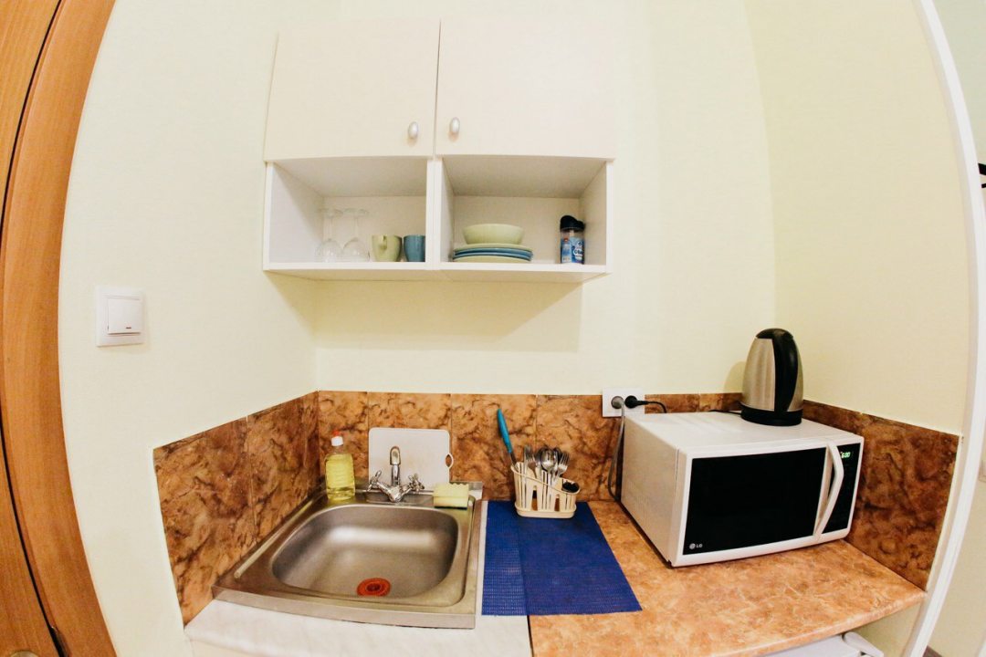 Трёхместный и более (Студия для 3-х с кухней и сан. узлом) апартамента Майский, Санкт-Петербург