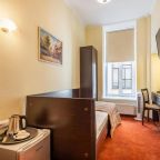 Одноместный номер с видом во дворик