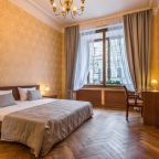 Апартаменты с панорамным видом и потолками 3.80