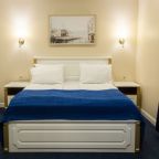 Двухместный (Княжеский), Гостиница Ангельская