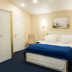 Двухместный (Княжеский), Гостиница Ангельская