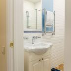 Двухместный (Княжеский), Гостиница Ангельская