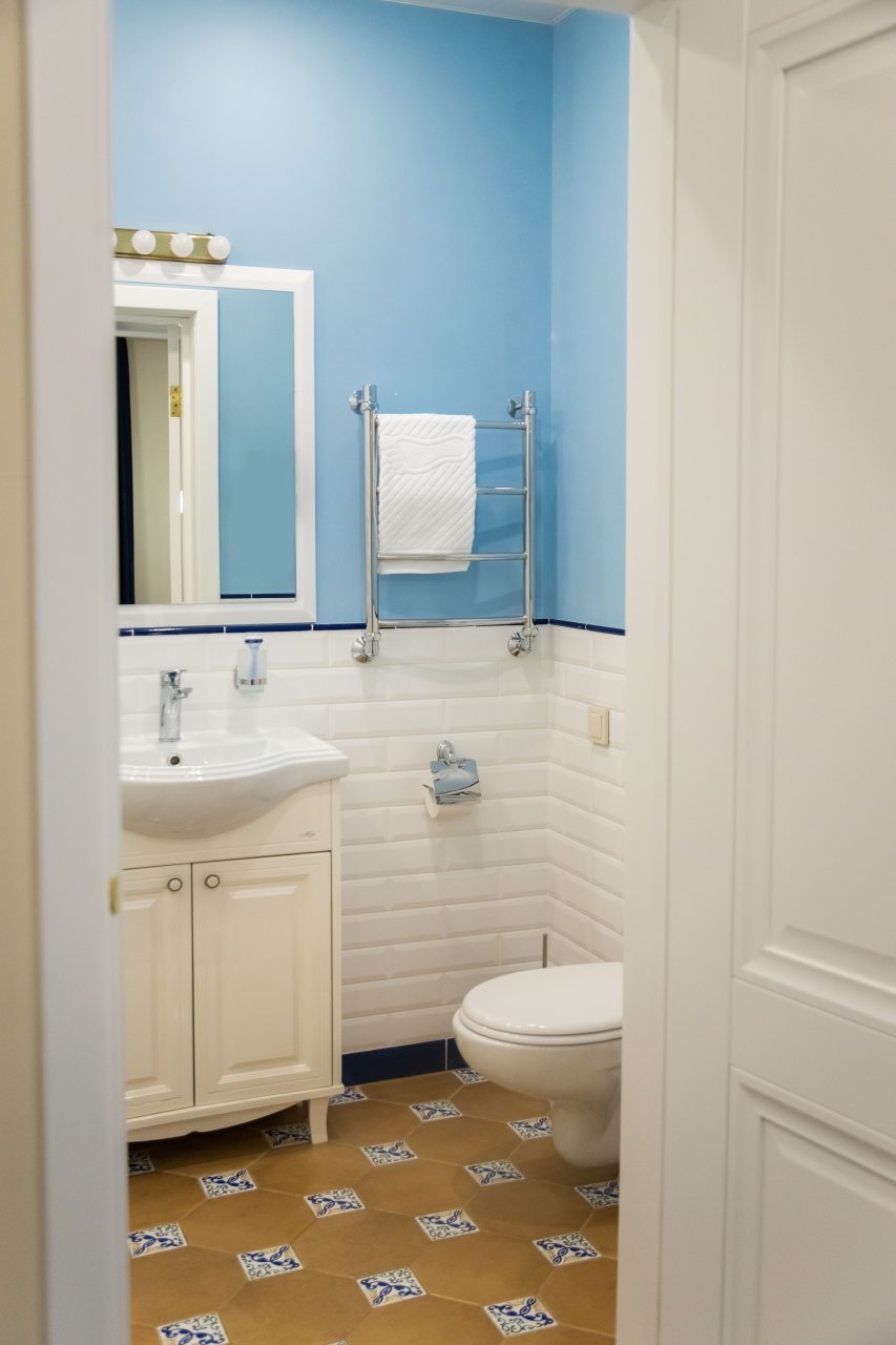 Двухместный (Княжеский), Гостиница Ангельская