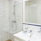 Люкс, Гостиница Ангельская