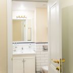 Люкс, Гостиница Ангельская