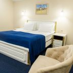 Люкс (Люкс Мансард), Гостиница Ангельская