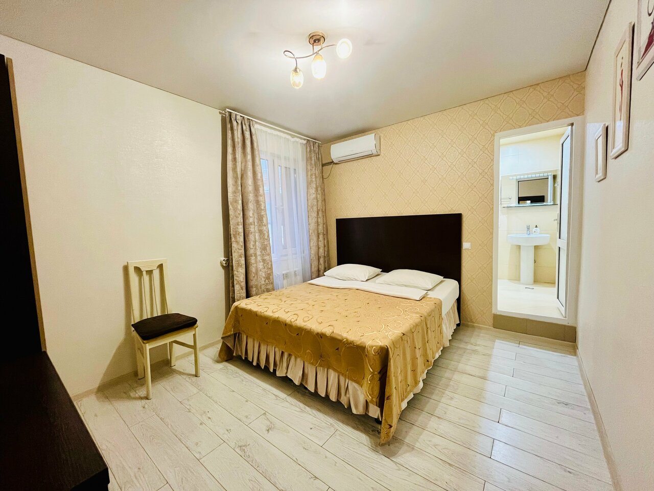 Двухместный (Комфорт 2-х/м с балконом), Гостевой дом С дельфинами