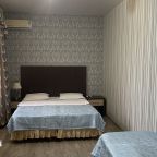 Трехместный (Комфорт 3-х/м с балконом), Гостевой дом С дельфинами