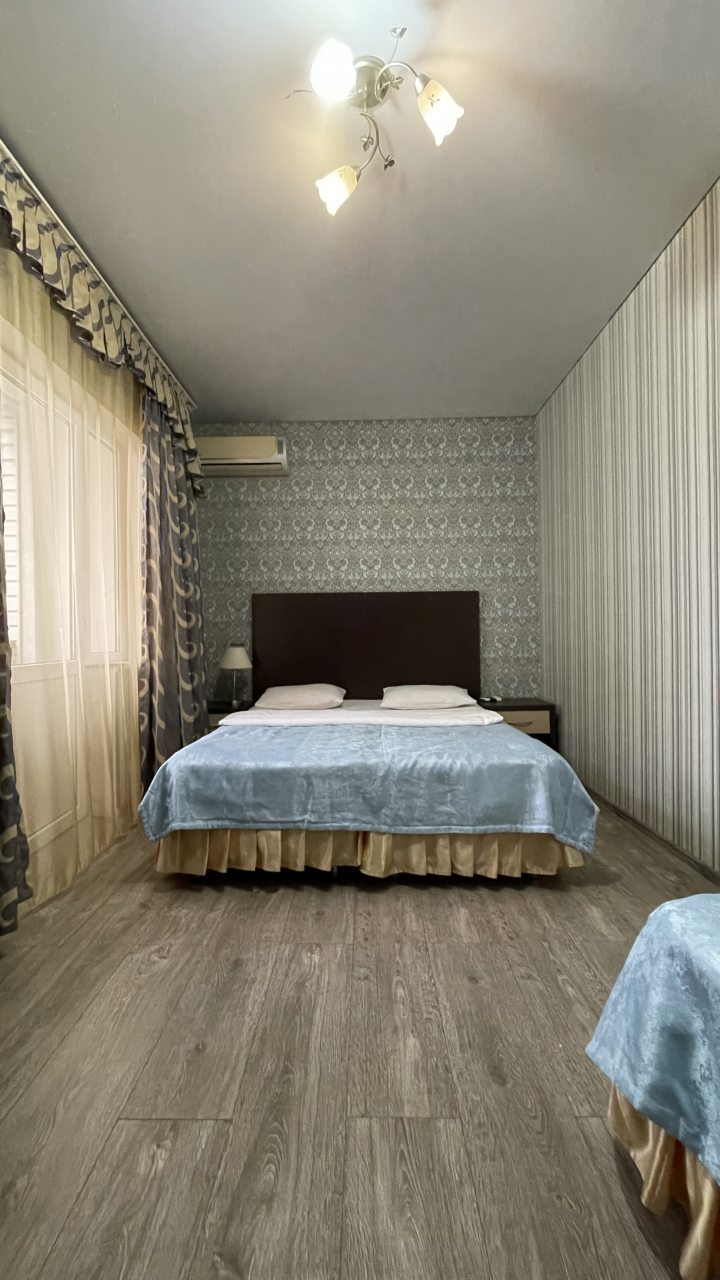 Трехместный (Комфорт 3-х/м с балконом), Гостевой дом С дельфинами