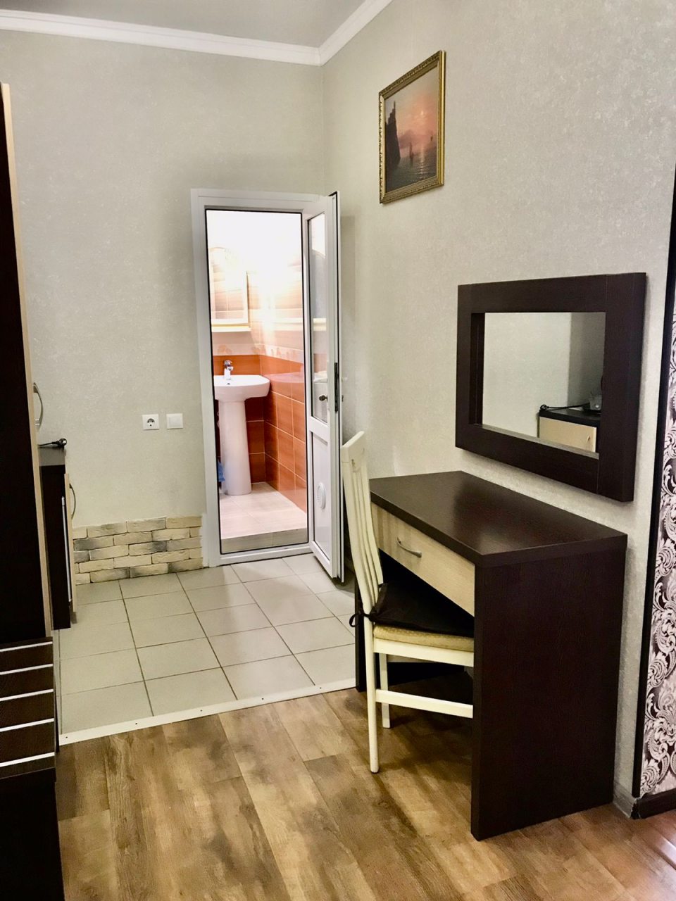 Трехместный (Комфорт плюс 3-х/м с балконом), Гостевой дом С дельфинами