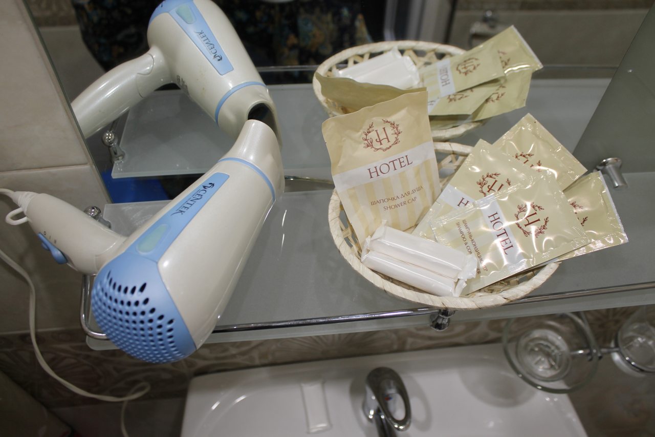 Трехместный (Комфорт плюс 3-х/м с балконом), Гостевой дом С дельфинами