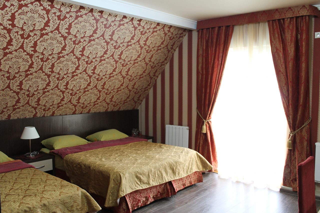 Трехместный (Комфорт 3-х/м с балконом), Гостевой дом С дельфинами