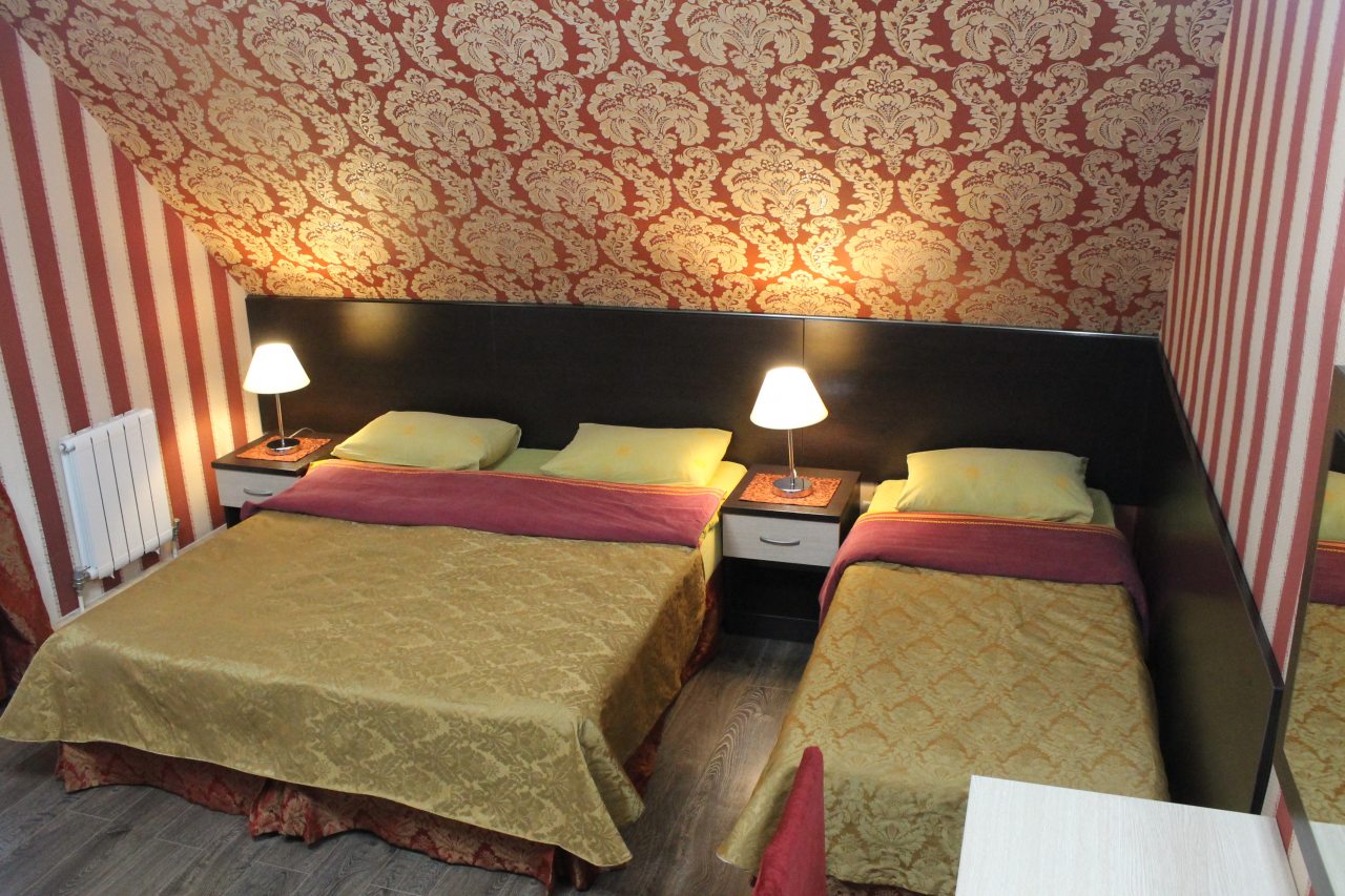 Трехместный (Комфорт 3-х/м с балконом), Гостевой дом С дельфинами