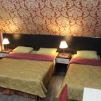 Трехместный (Комфорт 3-х/м с балконом), Гостевой дом С дельфинами