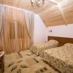 Трёхместный и более (Трёхместный 1-комнатный «Семейный»), Отель Каприз