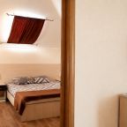Апартаменты (Апартаменты), Гостевое подворье Жемчужина