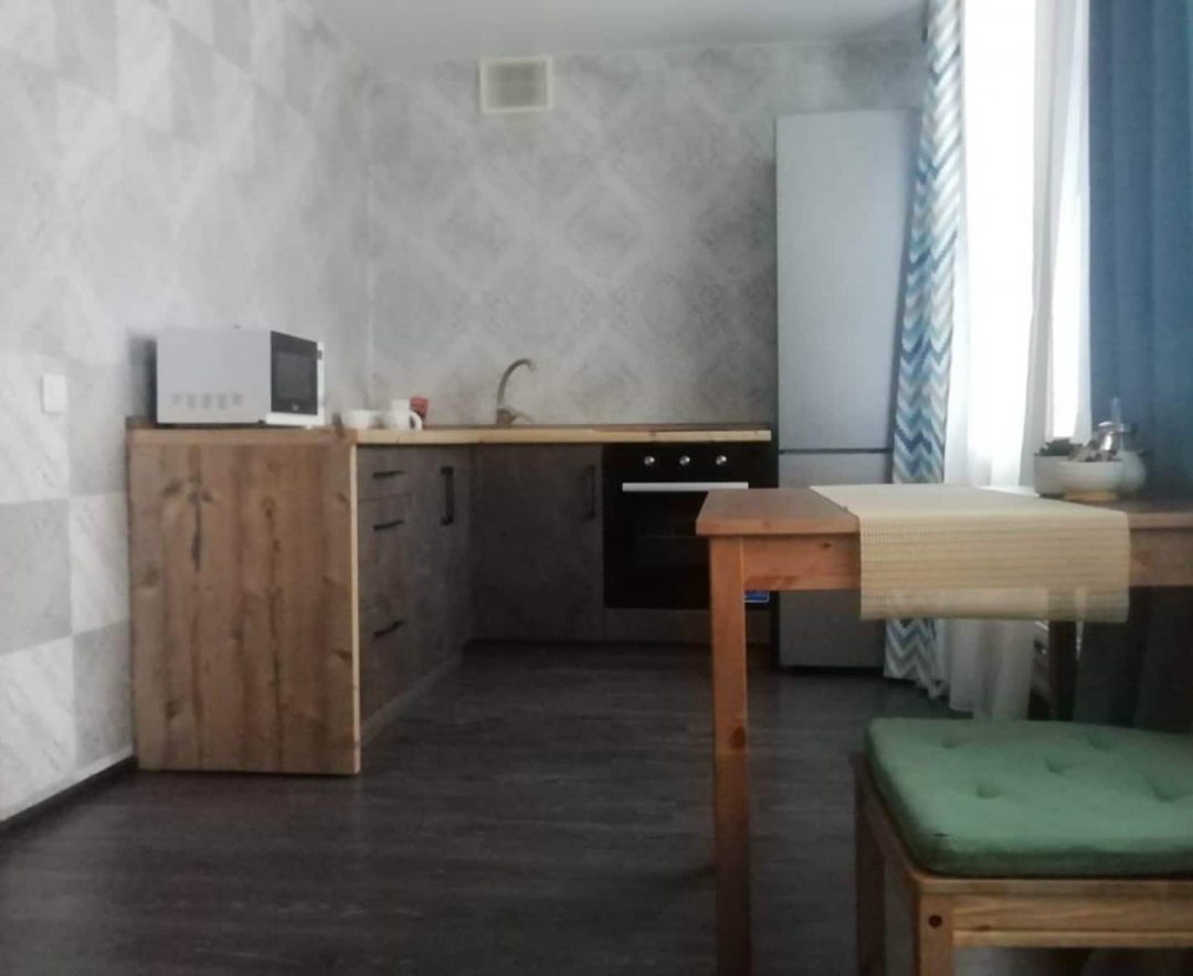 Апартаменты (Трехместные) апартамента Двухкомнатная студия в Центральном районе, Новосибирск