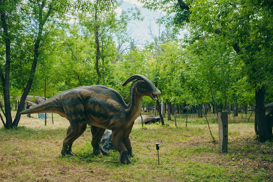 Парк гагарина динозавры