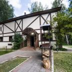 Рассчитан на 6 человек