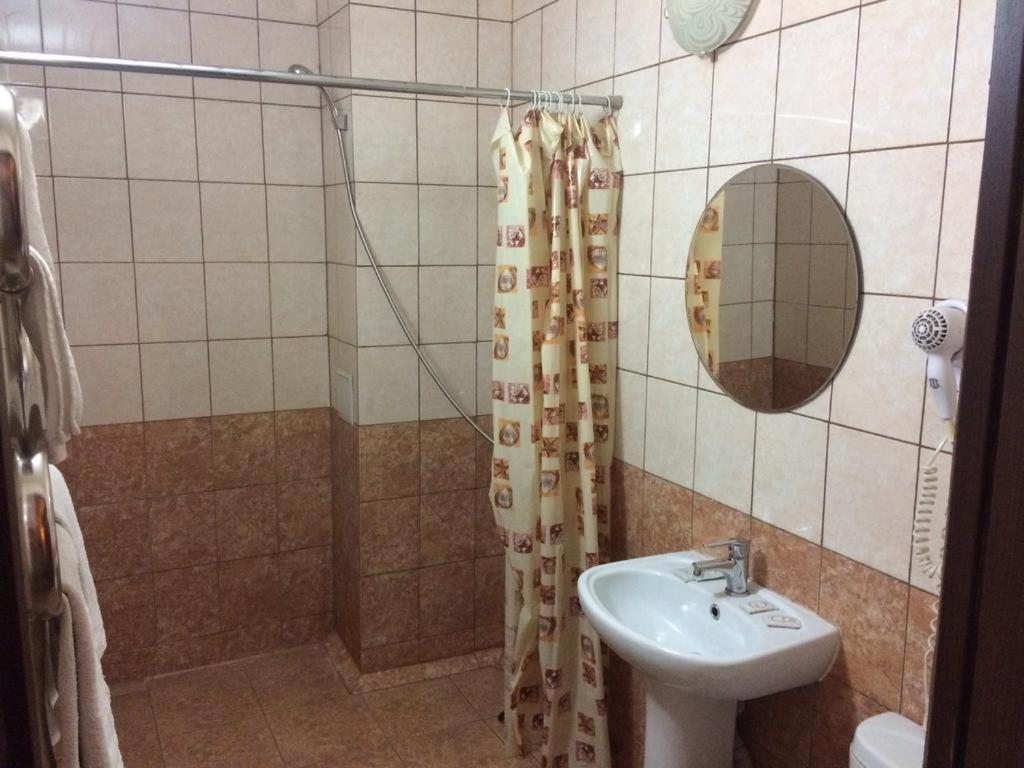 Двухместный (Стандартный двухместный номер с 2 отдельными кроватями и общей ванной комнатой) отеля Лума Плюс, Ярославль
