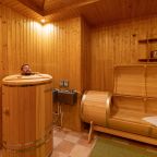 Крытый плавательный бассейн, Отель Гоначхир