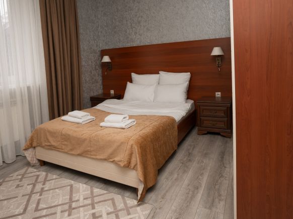 Фотография номера мини отеля Снежная Королева Домбай