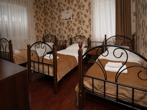 Фотография номера мини отеля Снежная Королева Домбай