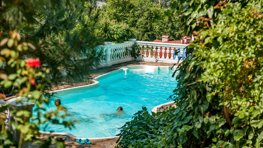 Открытый плавательный бассейн, Вилла Бон Мезон
